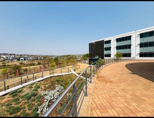 2,050M² OFFICE TO LET IN WATERFALL